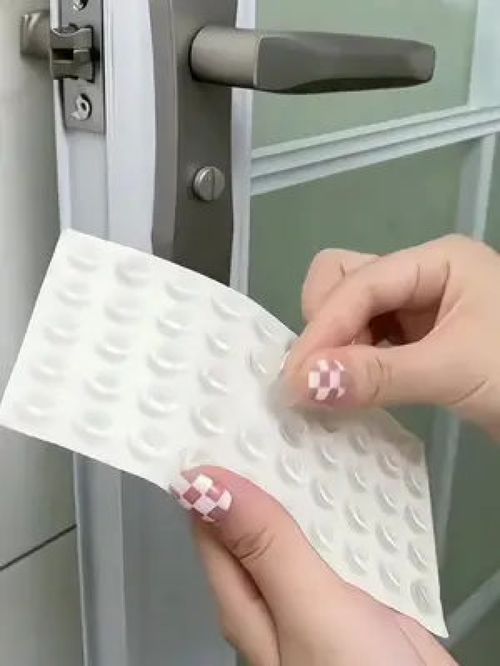 家具和柜門(mén)容易磕碰的地方可以貼上這個(gè)硅膠防撞顆粒,保護(hù)家具和墻面,減少碰撞噪音 居家好物 家庭必備 防撞貼 防撞顆粒